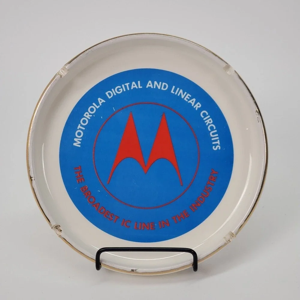 Vintage‎ Motorola Digital and Linear Circuits Ceramic Ashtray Jack Nadel 7 Inch